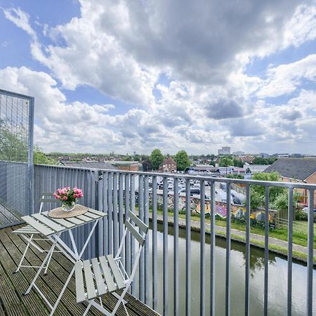 Coventry Large 4-Bed Townhouse By Empower Homes Bagian luar foto